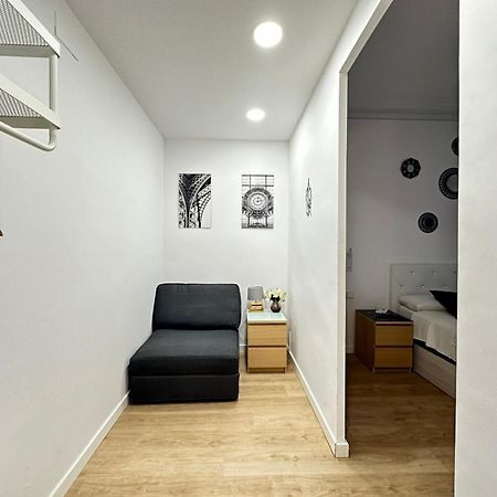 Alojamiento En Roger De Flor Barcelone Extérieur photo